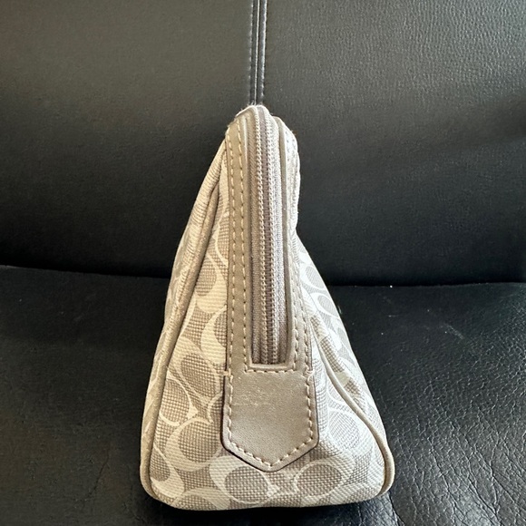 Coach Heritage Stripe Signature “C” Makeup Travel Cosmetic Pouch Bag‎ Grey - Picture 4 of 9